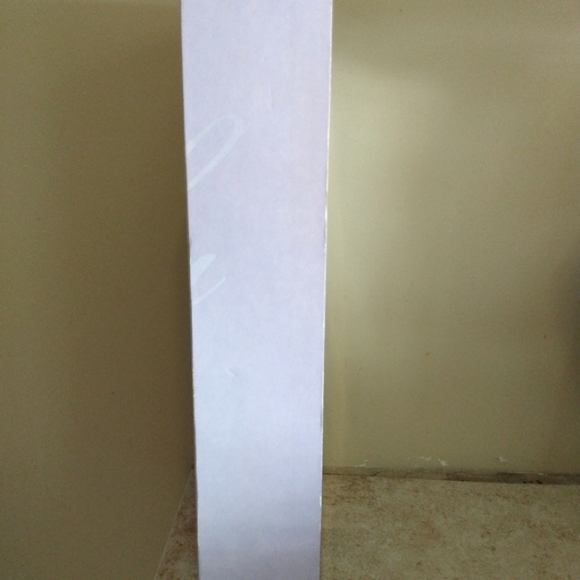 Glamorous Gala Barbie - Picture 6 of 6